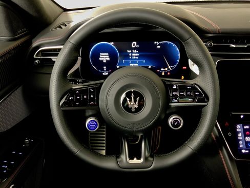 New 2026 Maserati Grecale Trofeo image 23