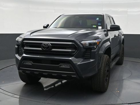 Used 2024 Toyota Tacoma SR5 RWD image 8