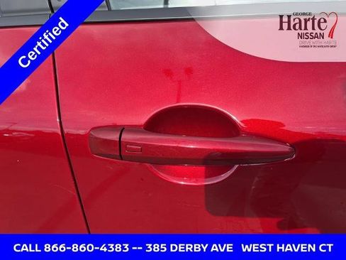 Certified 2025 Nissan Rogue SV AWD/4WD image 10