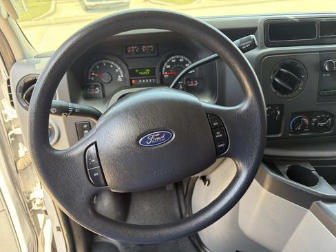 Used 2013 Ford E-150 and Econoline 150 w/ PWR Group RWD image 22