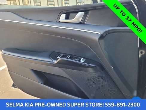 Used 2021 Kia K5 LXS image 12