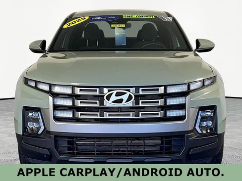 Certified 2025 Hyundai Santa Cruz SE image 2