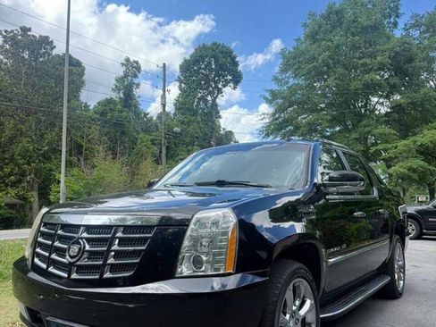 Used 2010 Cadillac Escalade EXT Luxury AWD/4WD image 1