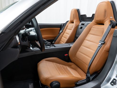 Used 2018 FIAT 124 Spider Lusso w/ Convenience Group image 14