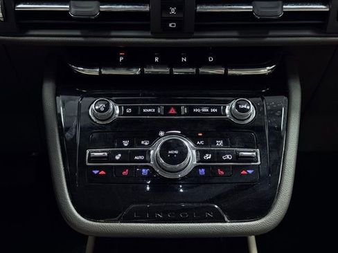 Used 2022 Lincoln Corsair AWD w/ Equipment Group 101A image 33