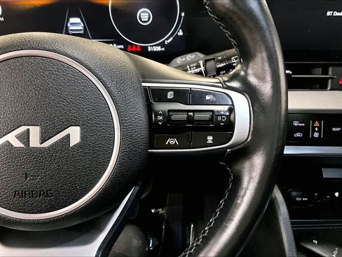 Used 2023 Kia Sportage SX image 25