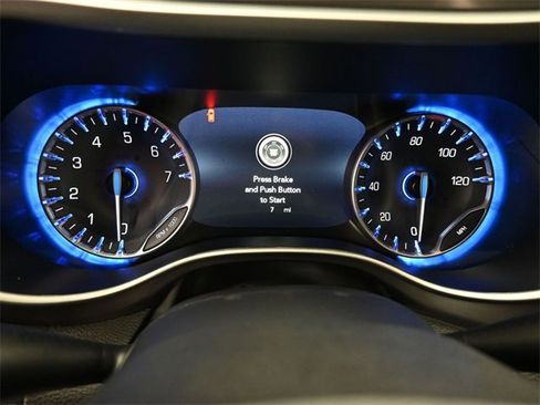 New 2026 Chrysler Pacifica Select image 11