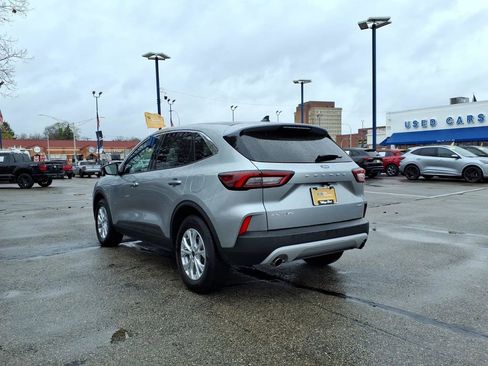 Certified 2023 Ford Escape Active AWD/4WD image 8