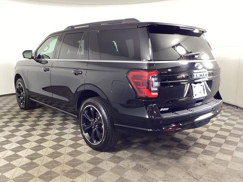 Used 2024 Ford Expedition Limited AWD/4WD image 4
