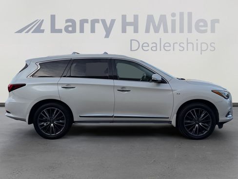 Used 2018 INFINITI QX60 FWD w/ Deluxe Technology Package image 6