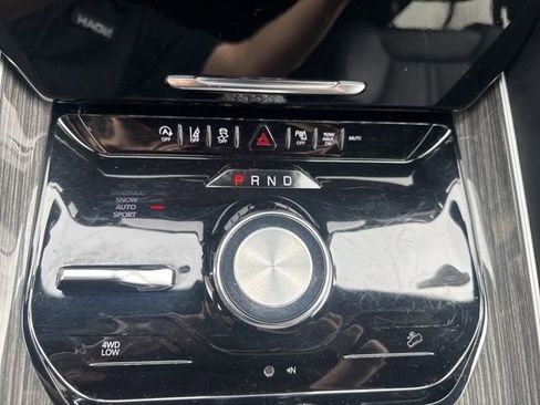 Used 2022 Jeep Wagoneer Series III image 22