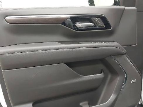 New 2026 Chevrolet Suburban Premier w/ Sun And Tow Package image 24