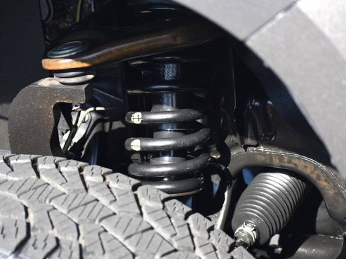 Used 2014 Toyota Tundra SR5 w/ SR5 Upgrade Package RWD image 10