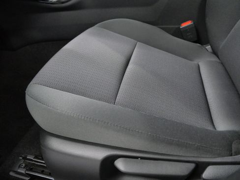 Certified 2025 Toyota Prius LE image 21