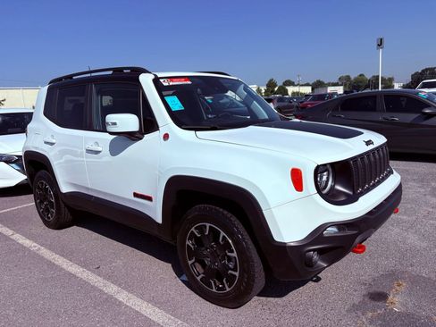 Used 2023 Jeep Renegade Trailhawk w/ Sun/Sound Group AWD/4WD image 2