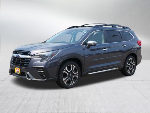 Used 2023 Subaru Ascent Touring AWD/4WD image 3