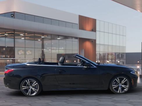 Used 2022 BMW 430i Convertible w/ Convenience Package image 3