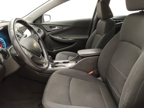 Used 2016 Chevrolet Malibu LT FWD image 17