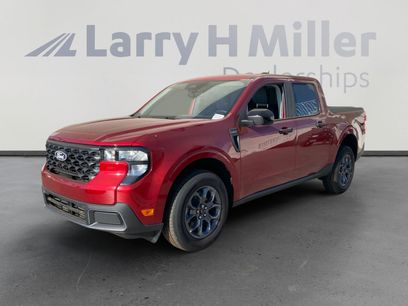 New 2025 Ford Maverick XLT w/ Equipment Group 301A