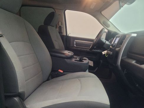 Used 2021 RAM 1500 Classic SLT RWD image 21