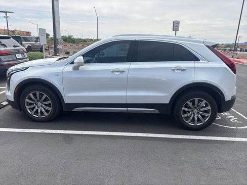 Used 2019 Cadillac XT4 Premium Luxury FWD image 7