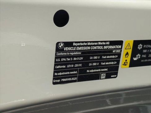 Used 2023 BMW i4 eDrive35 w/ Premium Package RWD image 27