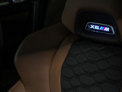 Used 2025 BMW X6 M Competition w/ Executive Package image 25