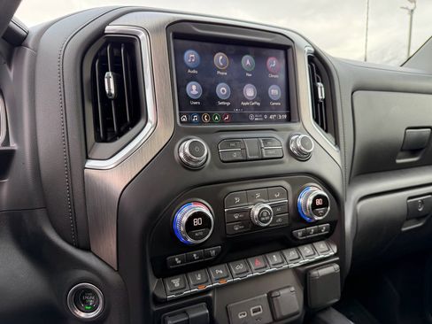 Used 2021 GMC Sierra 3500 Denali w/ Denali Ultimate Package image 29