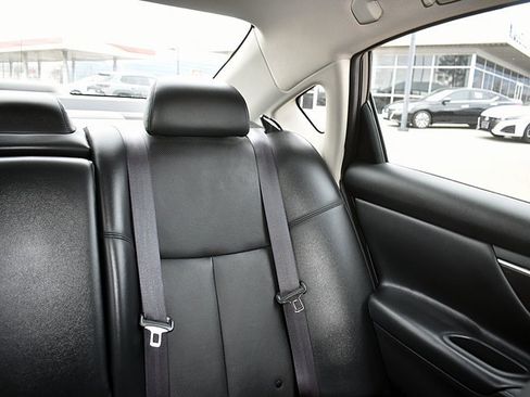 Used 2015 Nissan Altima 3.5 SL image 22