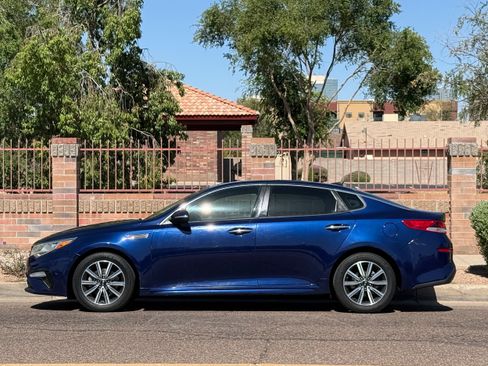 Used 2019 Kia Optima LX w/ LX Premium Package FWD image 3