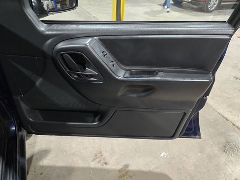 Used 2004 Jeep Grand Cherokee Laredo w/ Convenience Group image 32