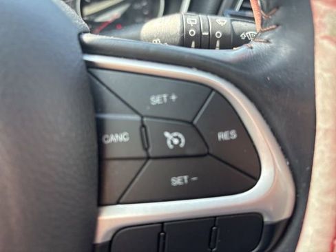 Used 2018 Jeep Compass Latitude w/ Popular Equipment Group image 19