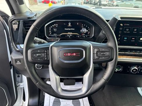 Used 2024 GMC Sierra 1500 Elevation AWD/4WD image 16
