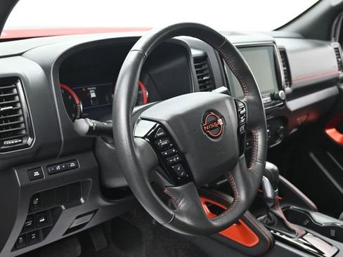 Used 2023 Nissan Frontier PRO-4X w/ Technology Package AWD/4WD image 14