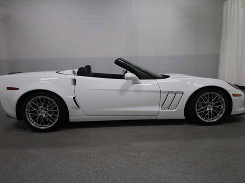 Used 2013 Chevrolet Corvette Grand Sport w/ 3LT Preferred Equipment Group image 10