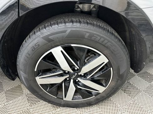 Used 2022 Kia Sorento EX w/ Panoramic Sunroof Package FWD image 19