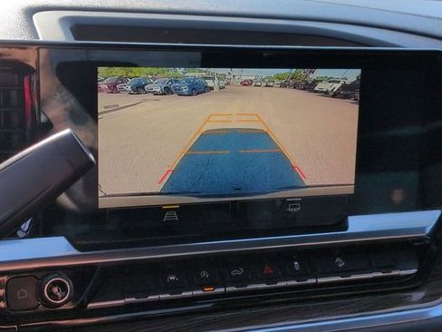 Used 2023 Chevrolet Silverado 1500 RST w/ Z71 Off-Road Package image 23