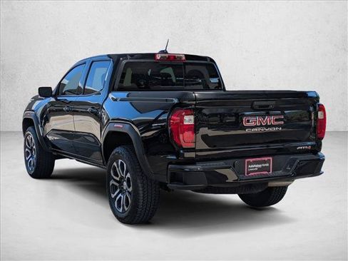 Used 2024 GMC Canyon AT4 AWD/4WD image 8