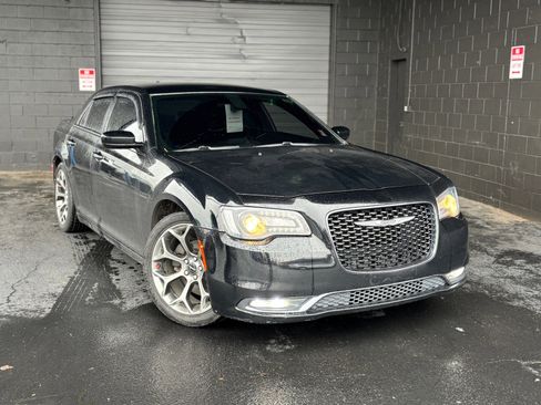 Used 2016 Chrysler 300 S image 2