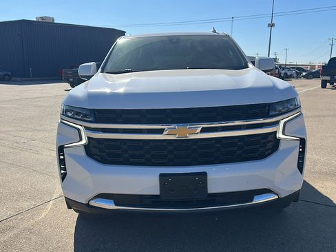 Used 2021 Chevrolet Tahoe LS image 3