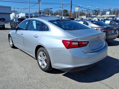 Used 2021 Chevrolet Malibu LS image 3
