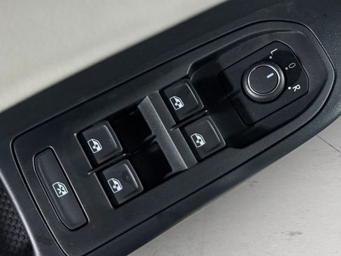 New 2026 Volkswagen Taos S image 21