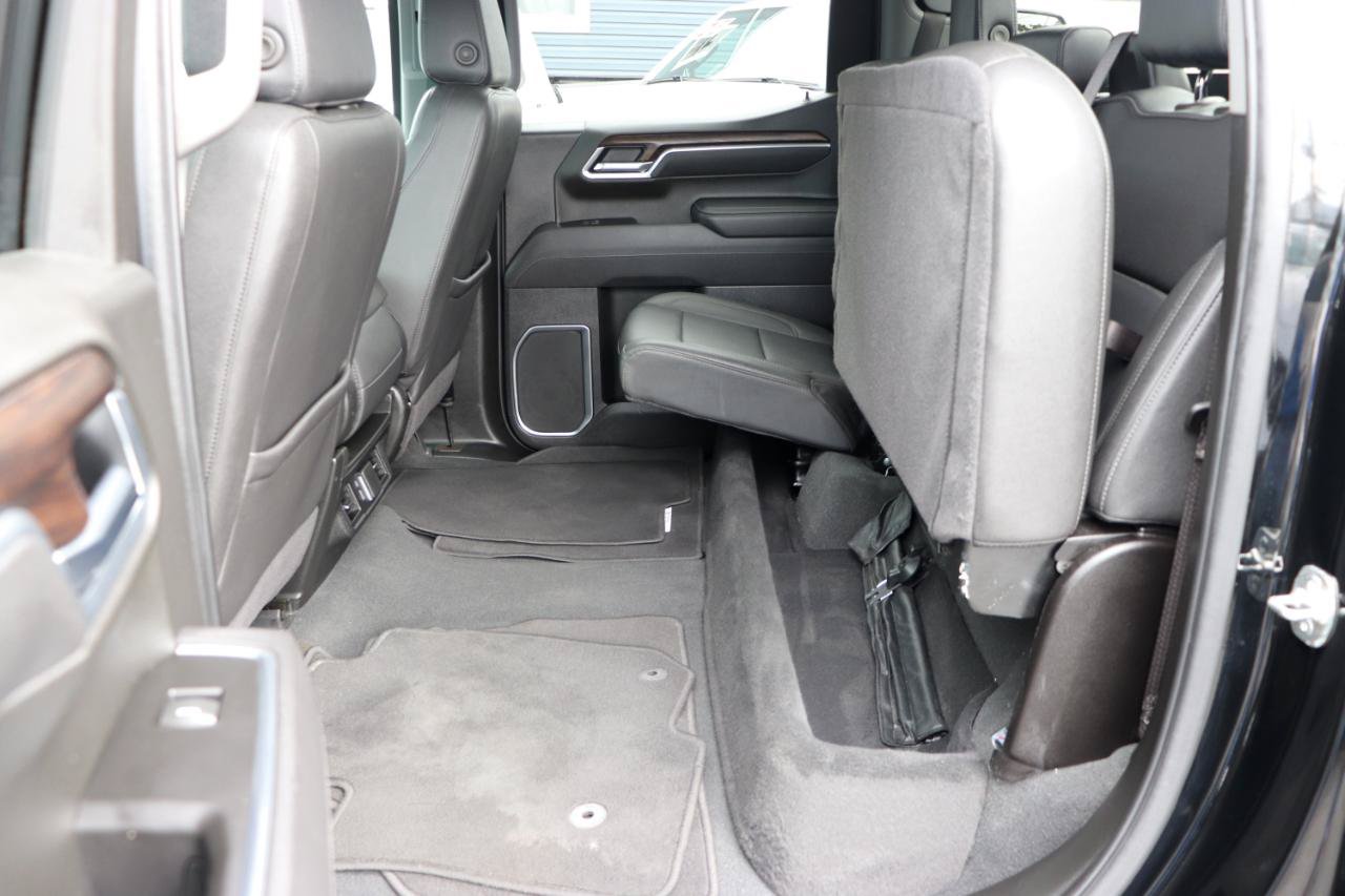 Used 2025 GMC Sierra 1500 SLT AWD/4WD image 24