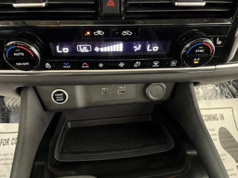 Used 2023 Nissan Rogue SL w/ SL Premium Package FWD image 28