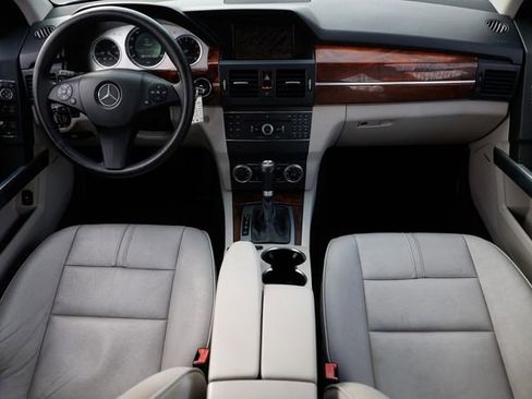 Used 2010 Mercedes-Benz GLK 350 2WD w/ Multimedia Pkg image 2