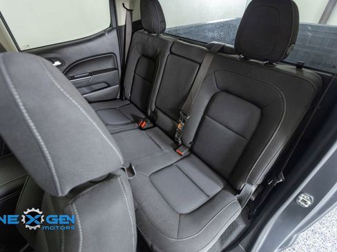 Used 2022 Chevrolet Colorado LT AWD/4WD image 32