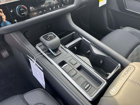 New 2026 Nissan Pathfinder SV image 30