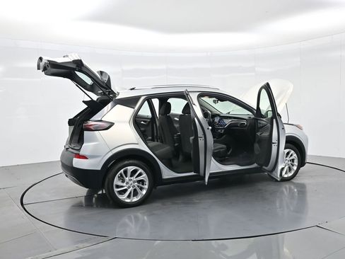 Used 2022 Chevrolet Bolt EUV LT image 37