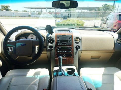 Used 2004 Ford F150 XLT image 23