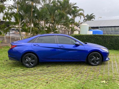 Used 2023 Hyundai Elantra SEL image 8